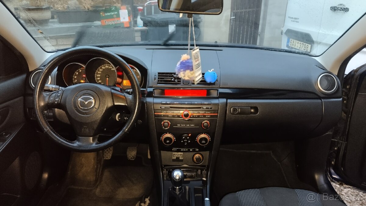 Mazda 3 - 9