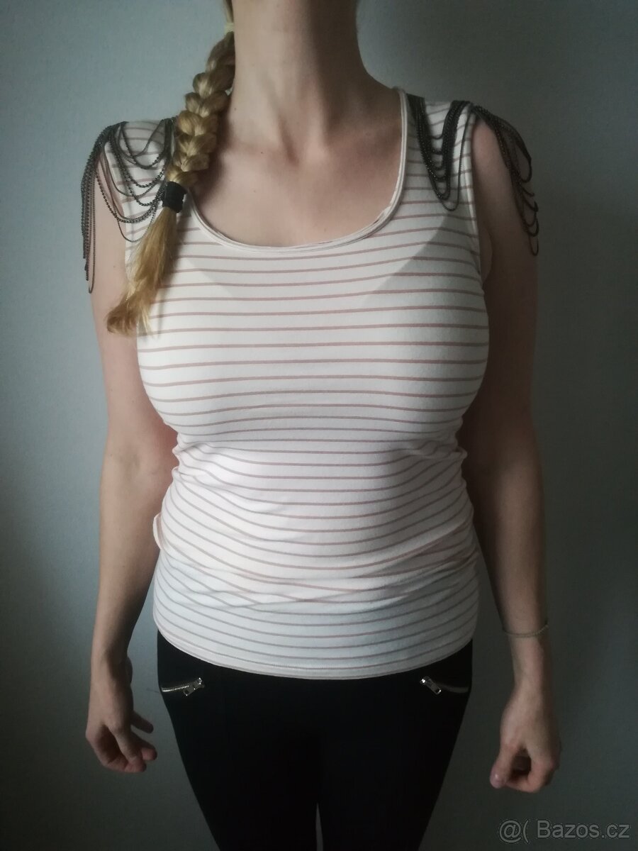 Balík dámského oblečení vel. L (17 kusů) - 9