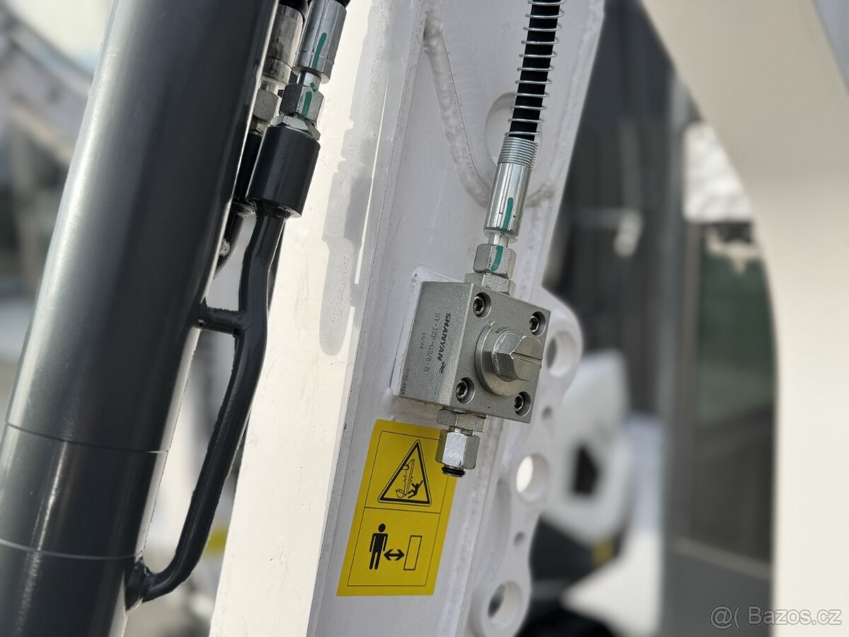 Minibagr XTM X15s - 9