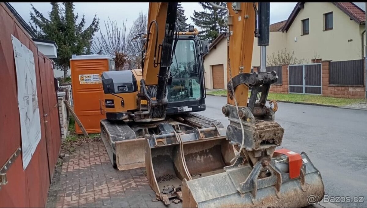 Pásový bagr SANY SY80U - 9