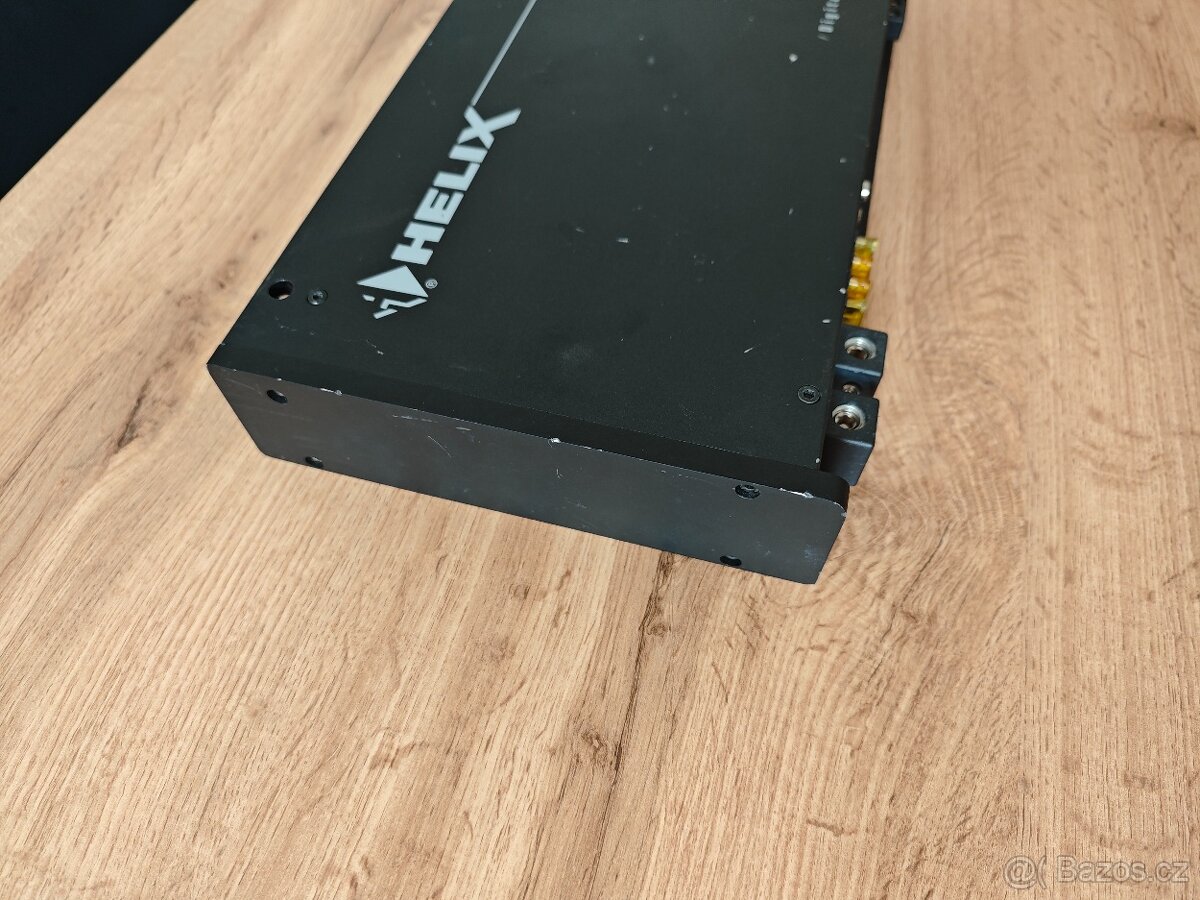 Zesilovač do auta Helix E10 - 9