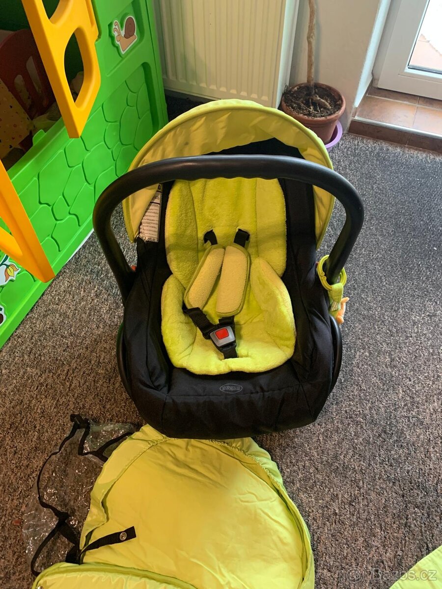 Prodáme kočárek v dobrém stavu - 9