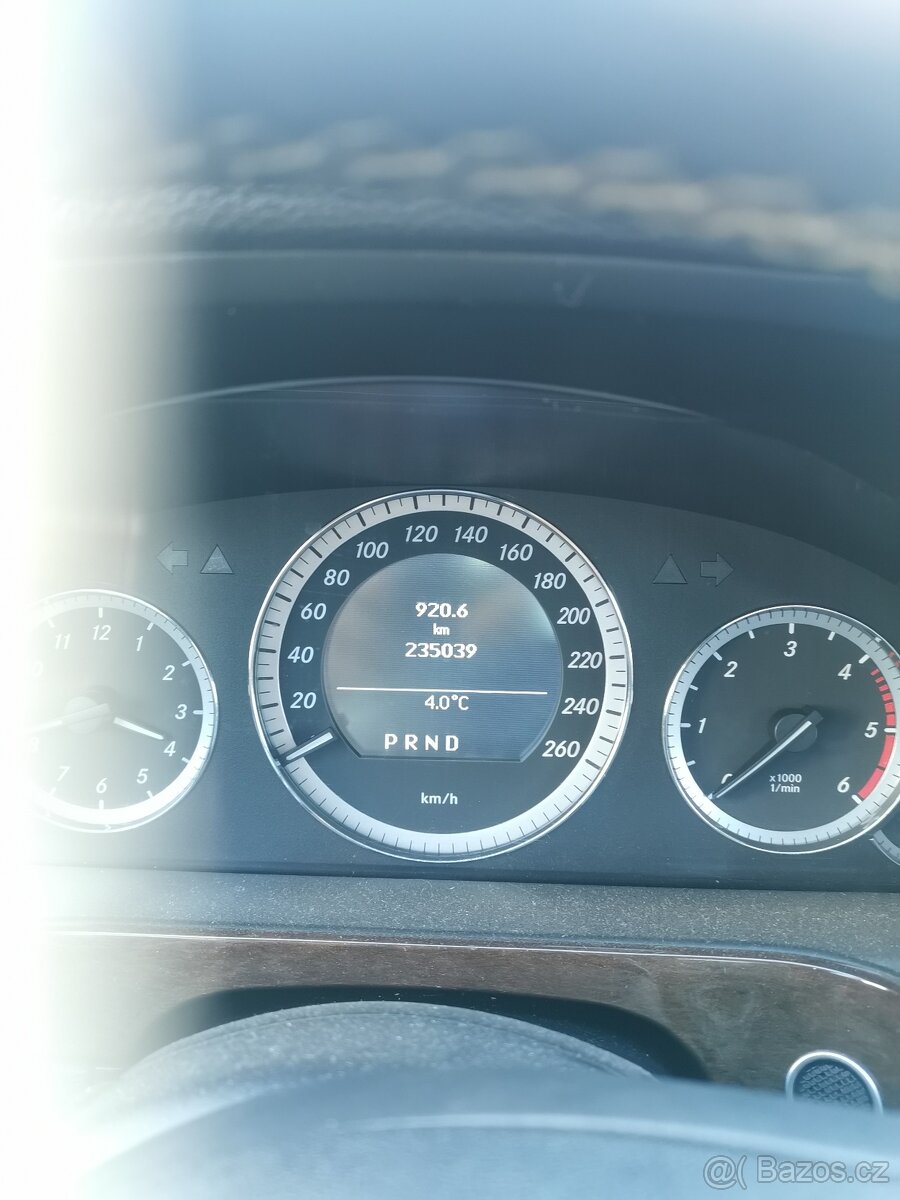 Mercedes E200 CDI - 9