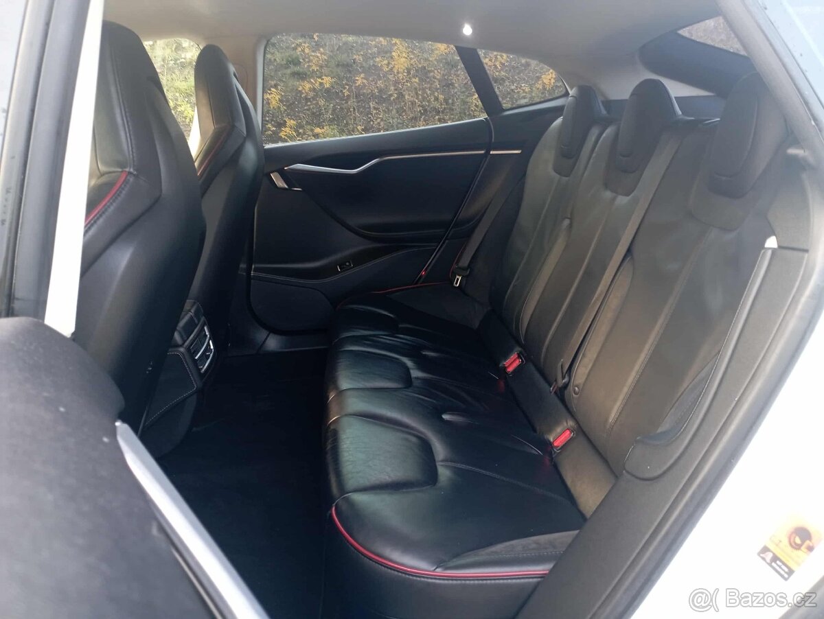 TESLA MODEL S P85 nabíjení zdarma free supercharger sch01 - 9