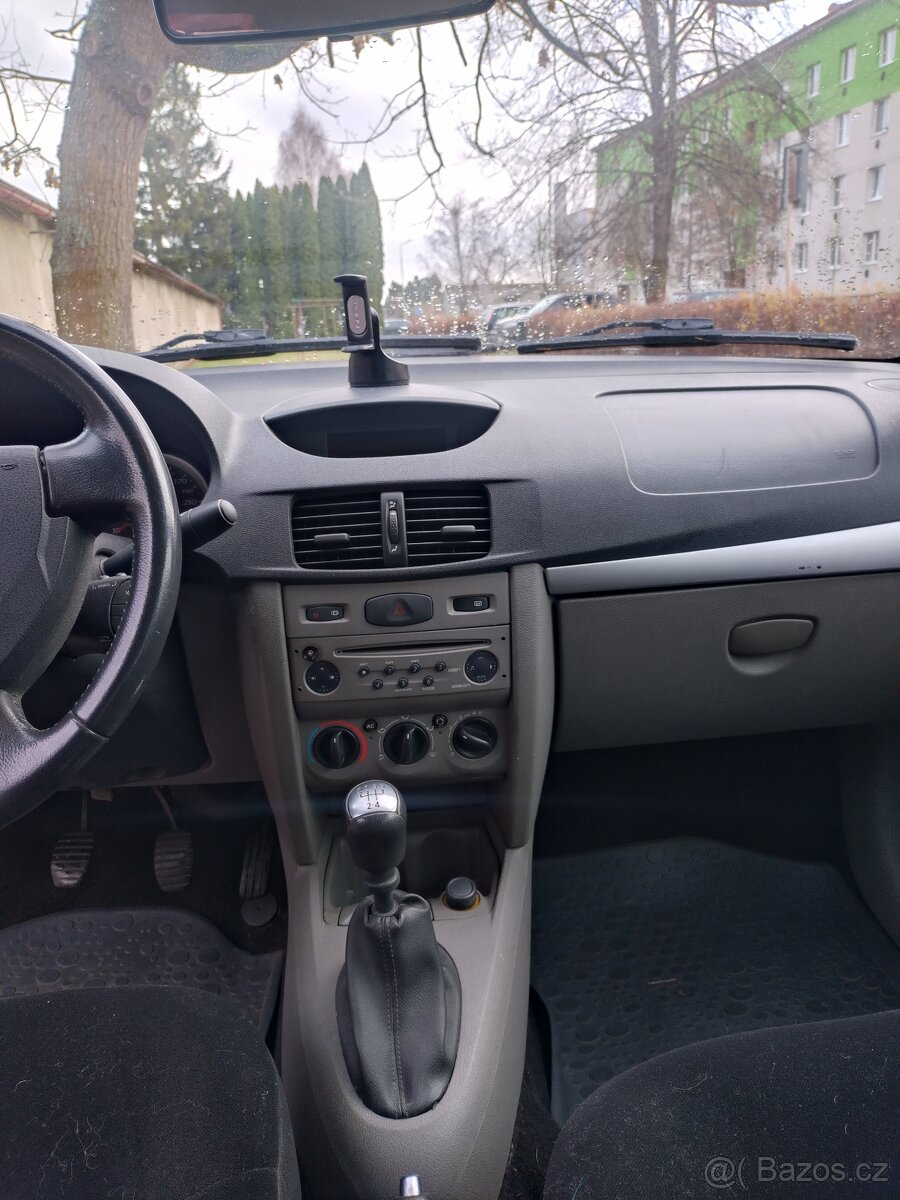 Renault Thalia 2009 najeto 116 tis. km - 9