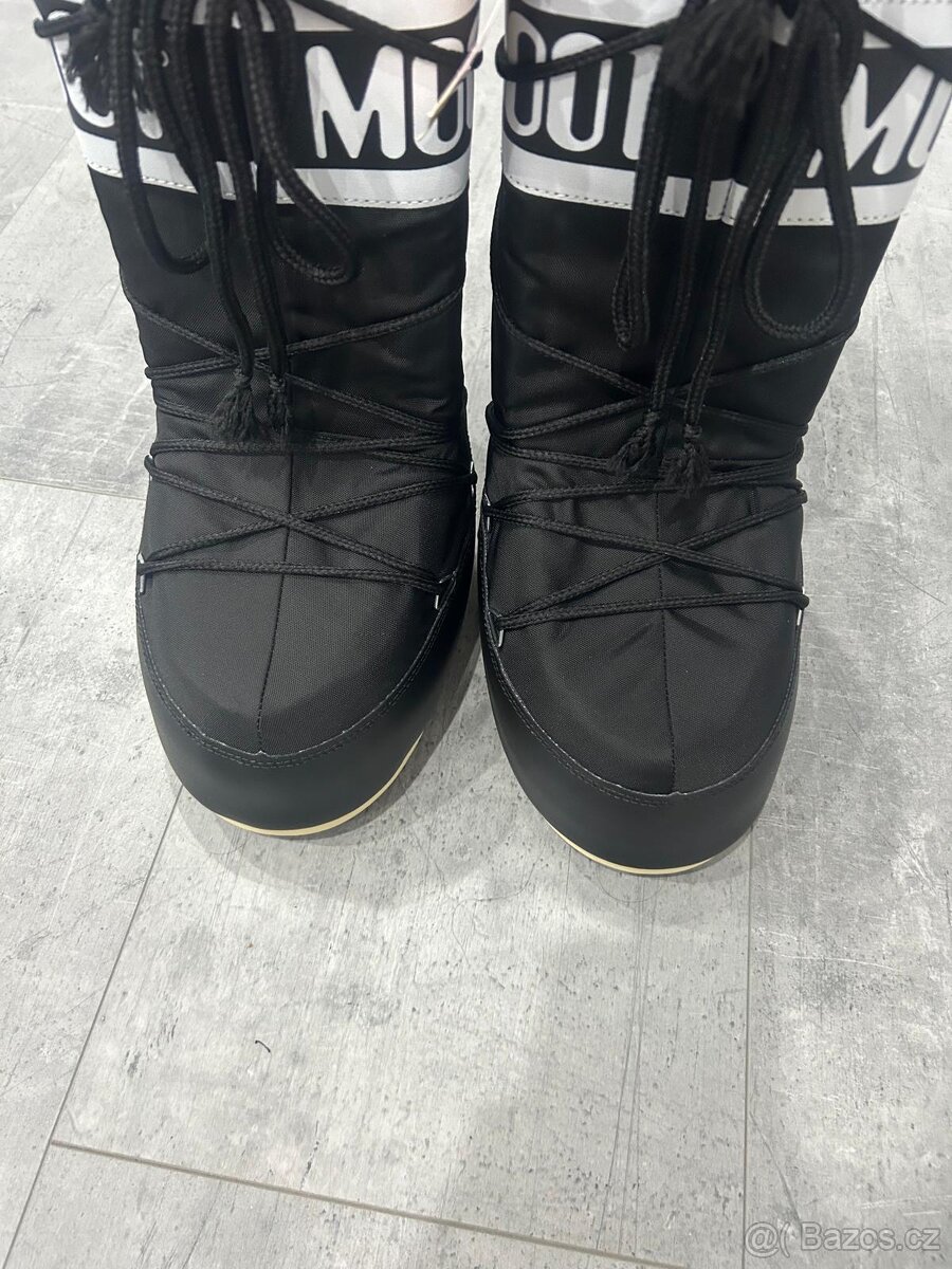 Moon Boot - 9