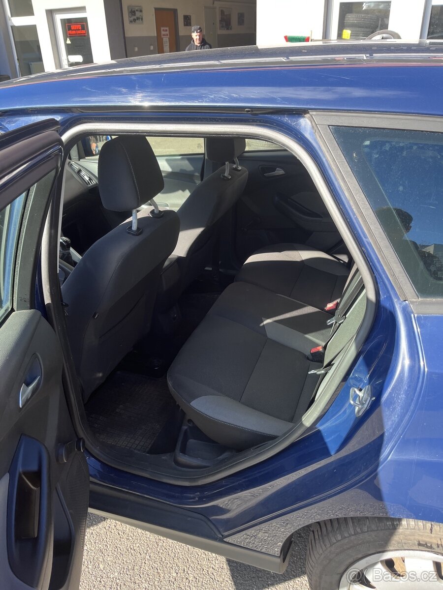 Ford Focus 1.6i 2014 - 9