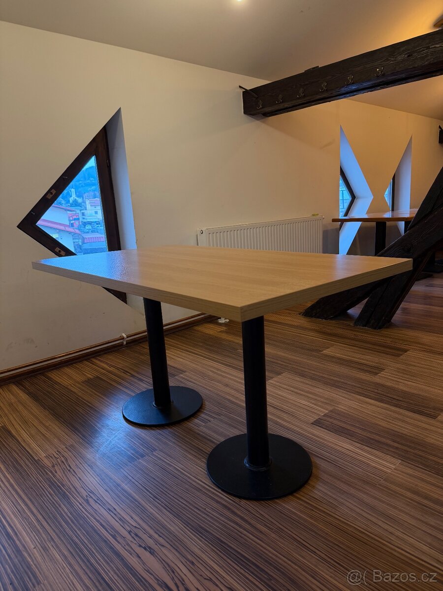 Nábytek z restaurace - 9