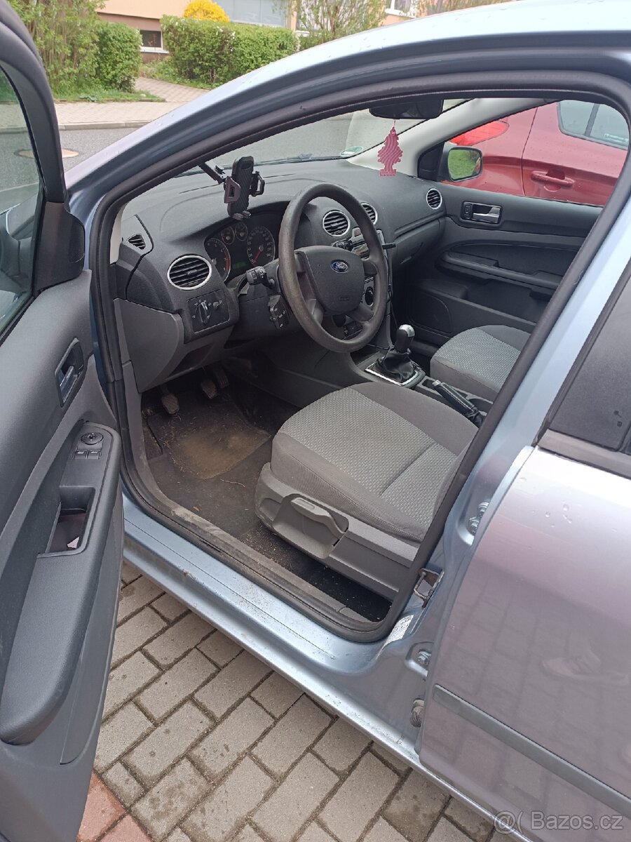 Ford Focus MK II - 9