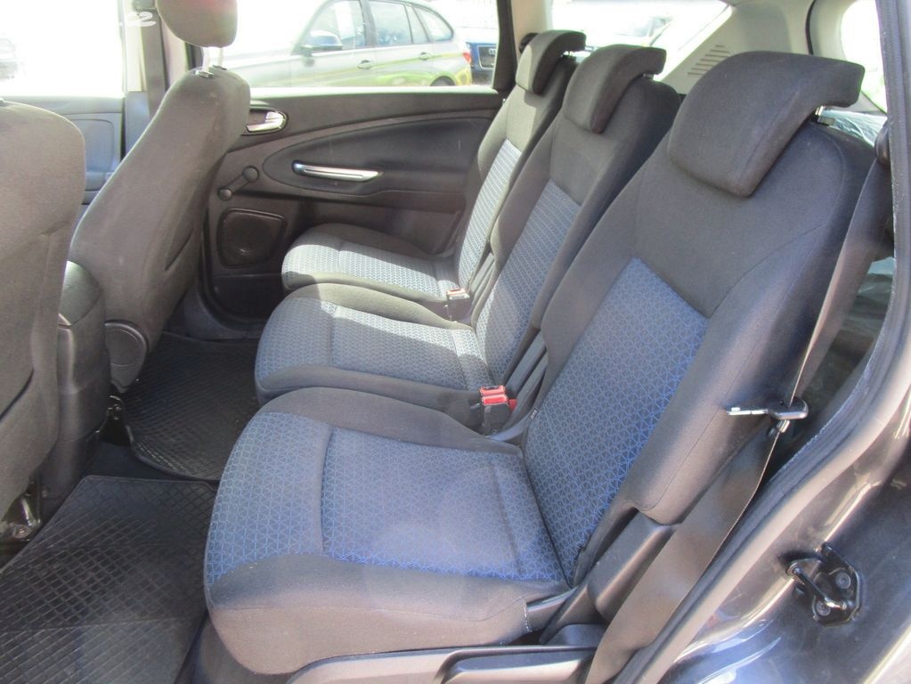 Ford S-MAX, 2,0TDCi-96KW-AUTOMAT - 9
