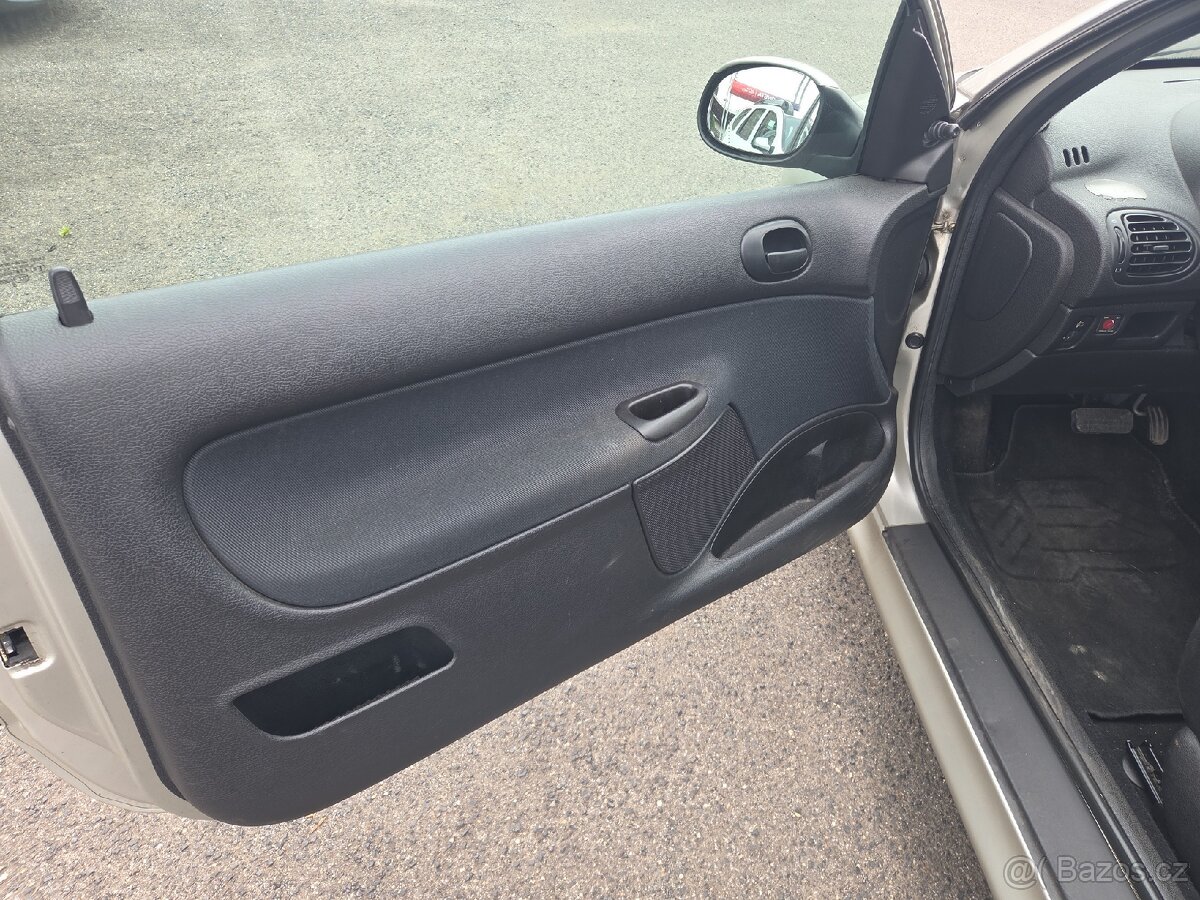 Peugeot 206 1.4i Automat - 9