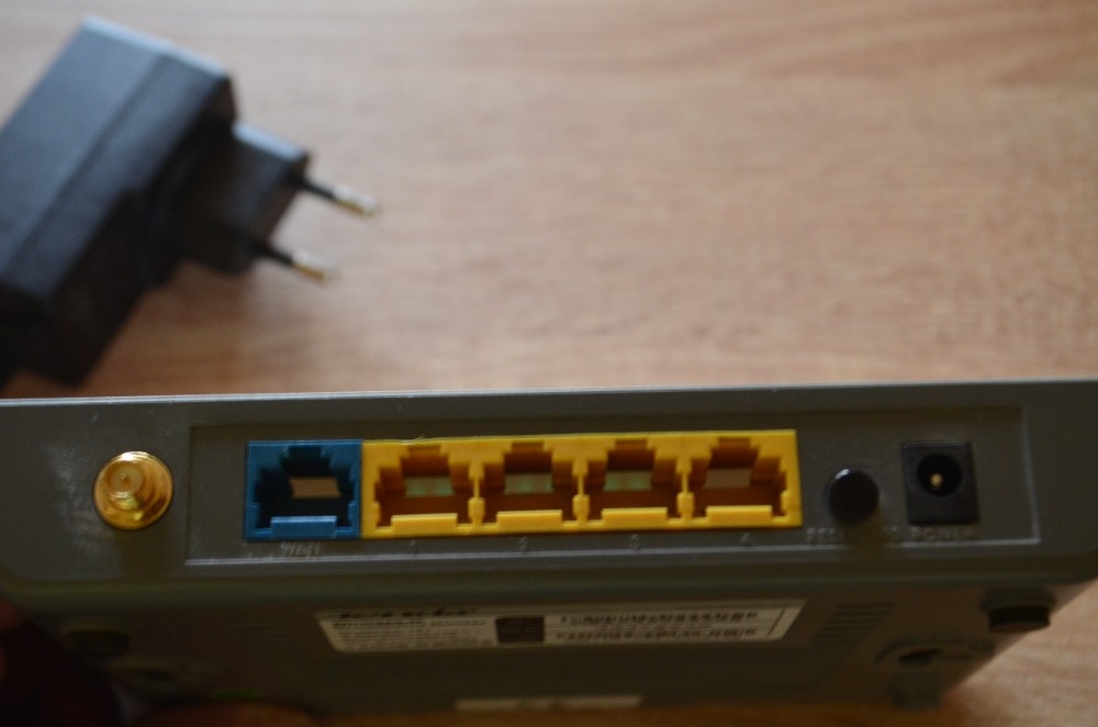 WI-FI router + extender - 9