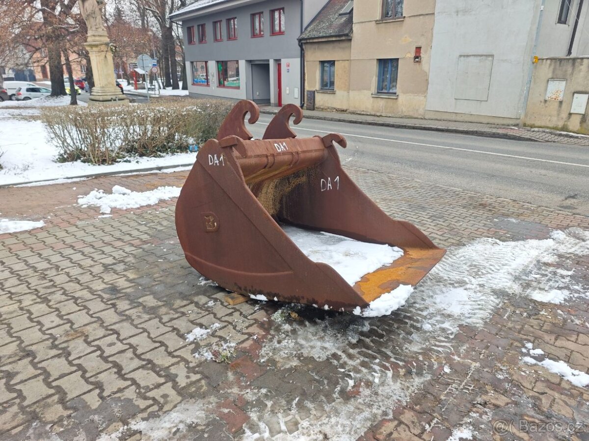 Lžíce podkopová 140 cm bezzubá, DA1 - 9