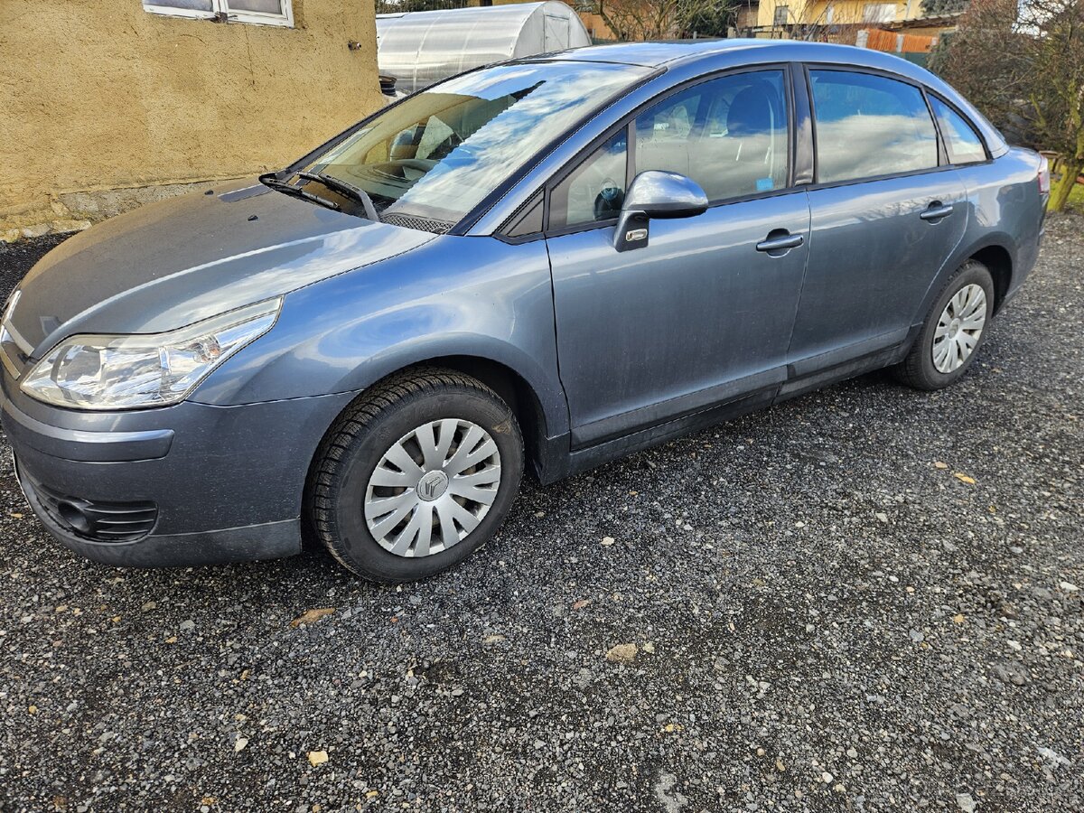 Citroen C4 sedan,1.6 16v 80kw - 9