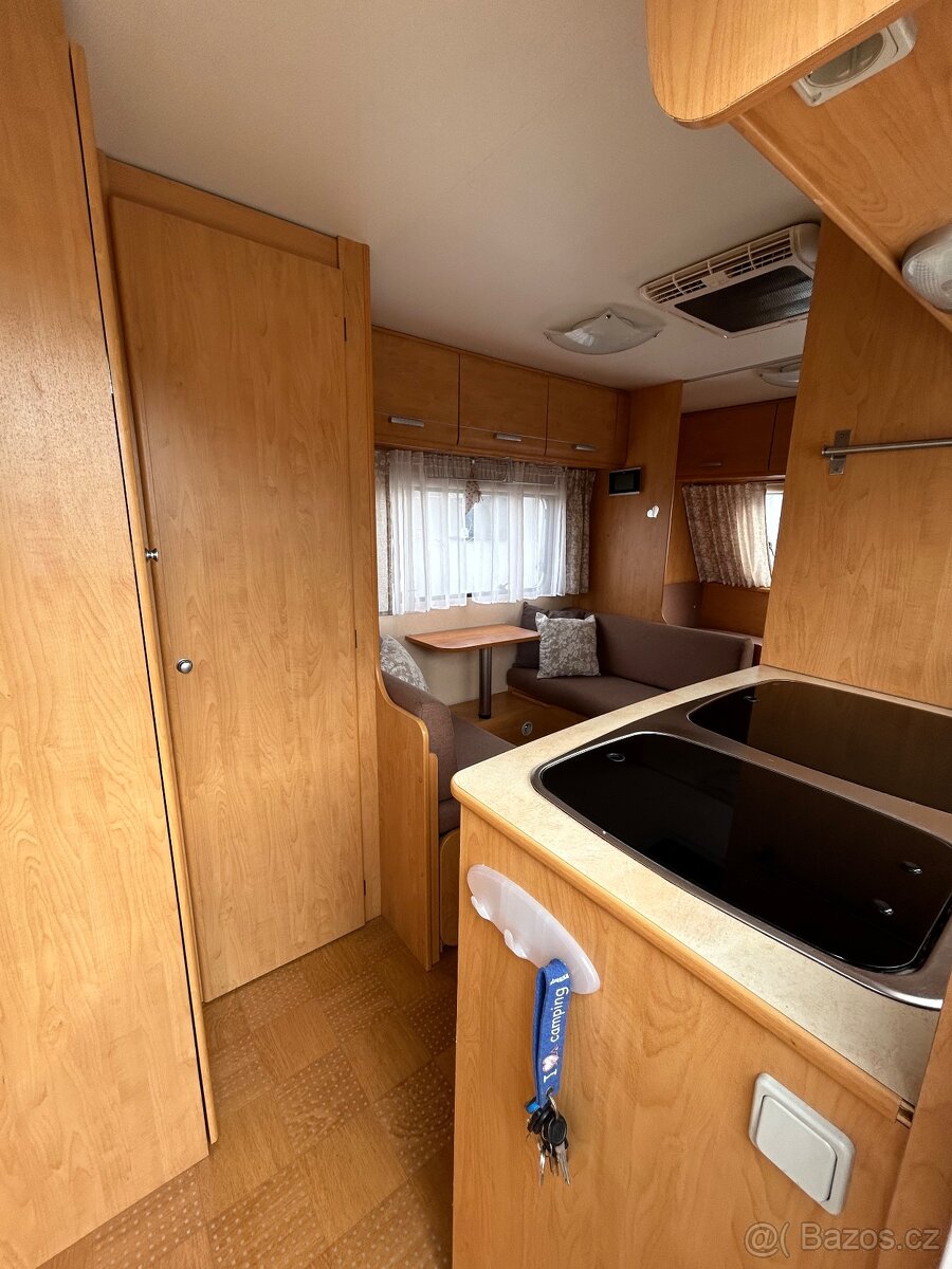 Karavan Caravelair 486, r. 2009 - 9