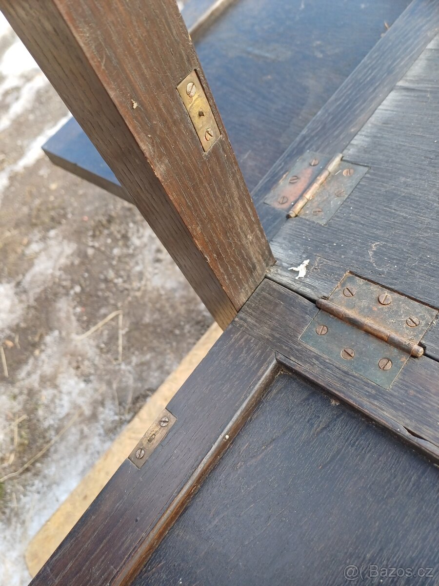 Starožitný servírovací stolek - 9