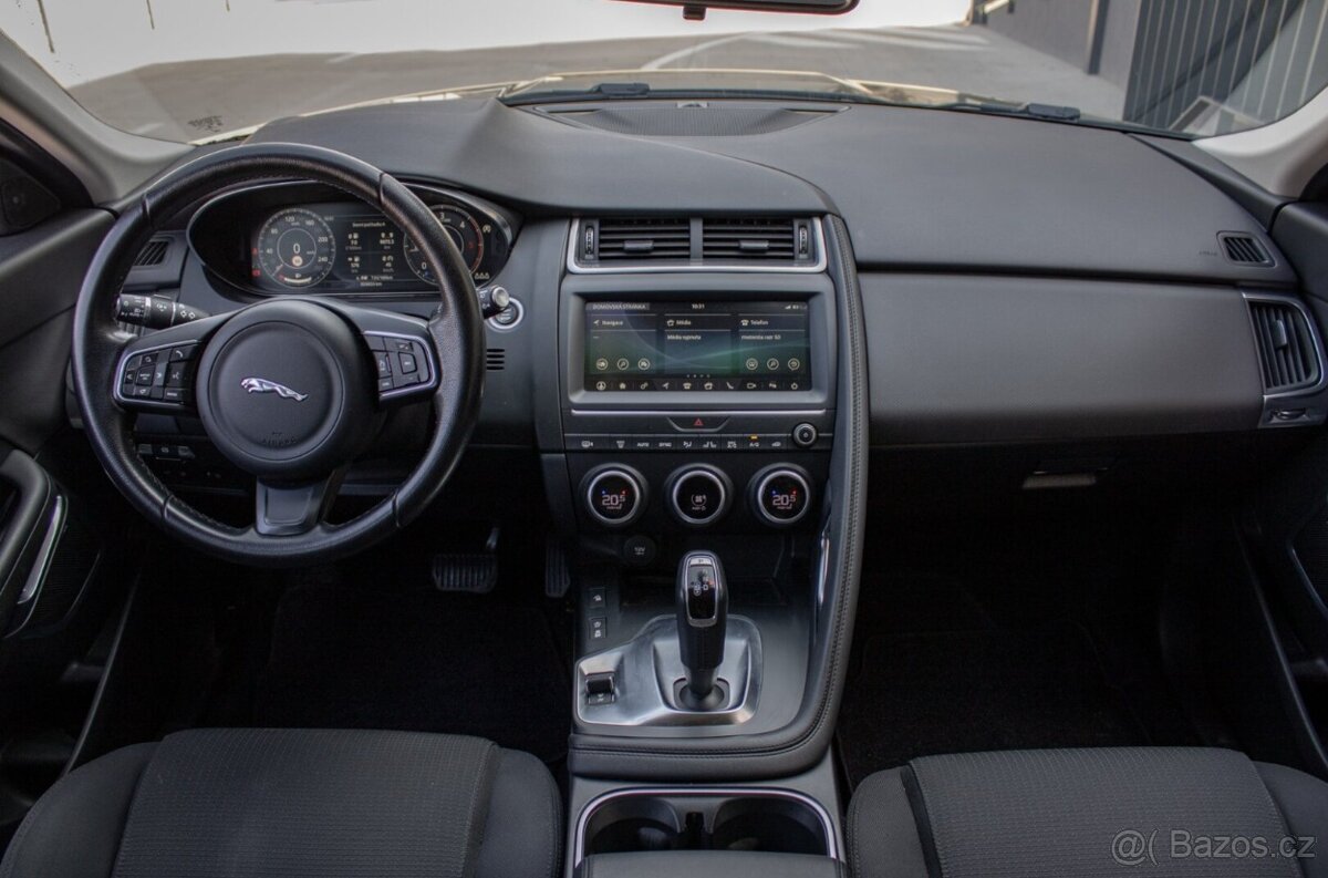 JAGUÁR E-Pace 2.0 I4 Standard AWD A/T - 9