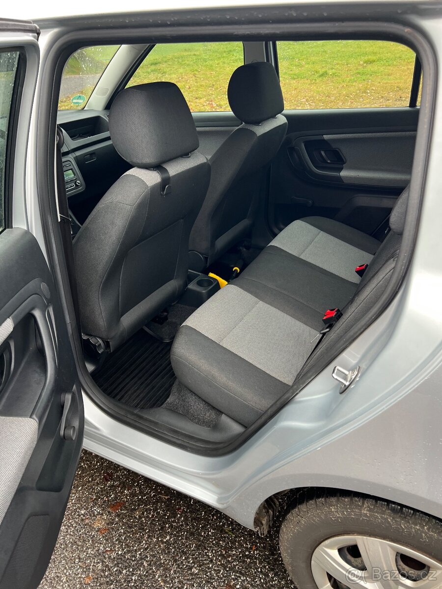 Škoda Fabia Hatchback II 1,4 16V 63 KW - 9