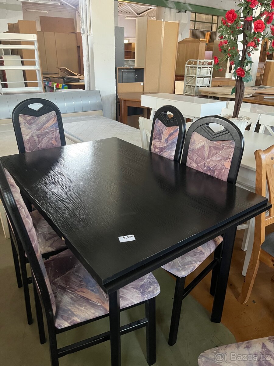 Jídelní stůl se židlemi - 9