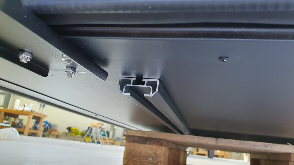 Střešní autostan AVH Low Profile - 9