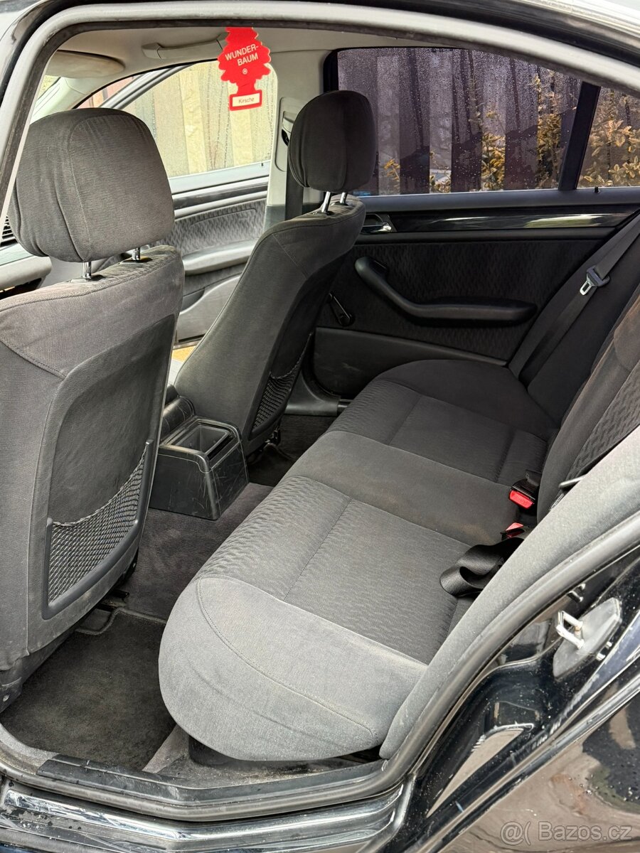 BMW 320i E46 sedan, 110 kW, benzín, automat, 1999, černá - 9