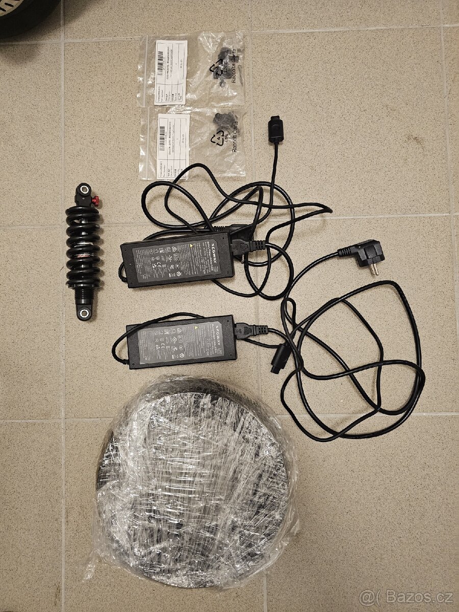 Elektrokoloběžka Segway GT2 800km - 9