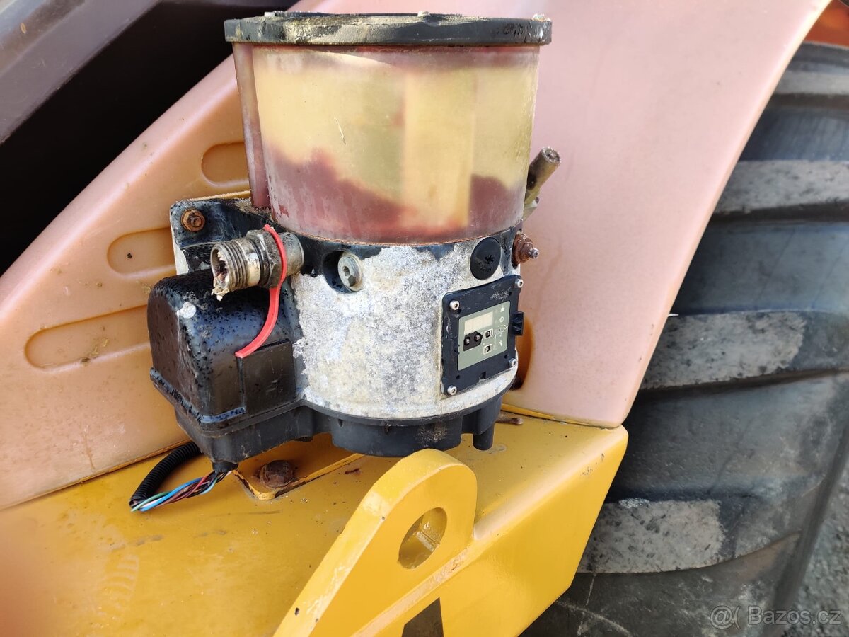 Stavebni Dempr HYDREMA 912 D - 9