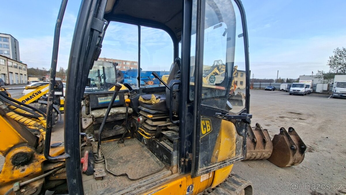 JCB 8052 - 9
