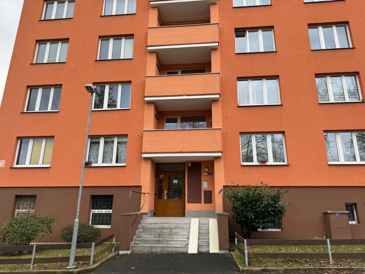 Pronájem garsoniery o rozloze 20 m² v klidné čtvrti K.Varů - 9