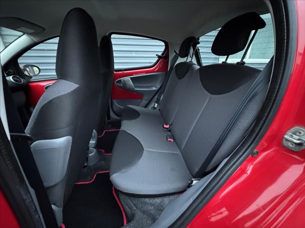 Toyota Aygo 1,0 (2007) - 9