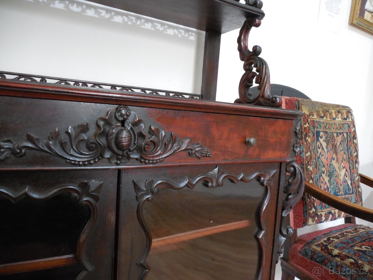 Vitrína skleník etažér - 9