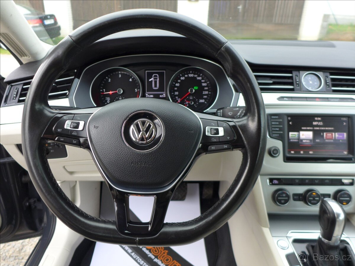 Volkswagen Passat 1,6 TDI COMFORTLINE, NAVI - 9