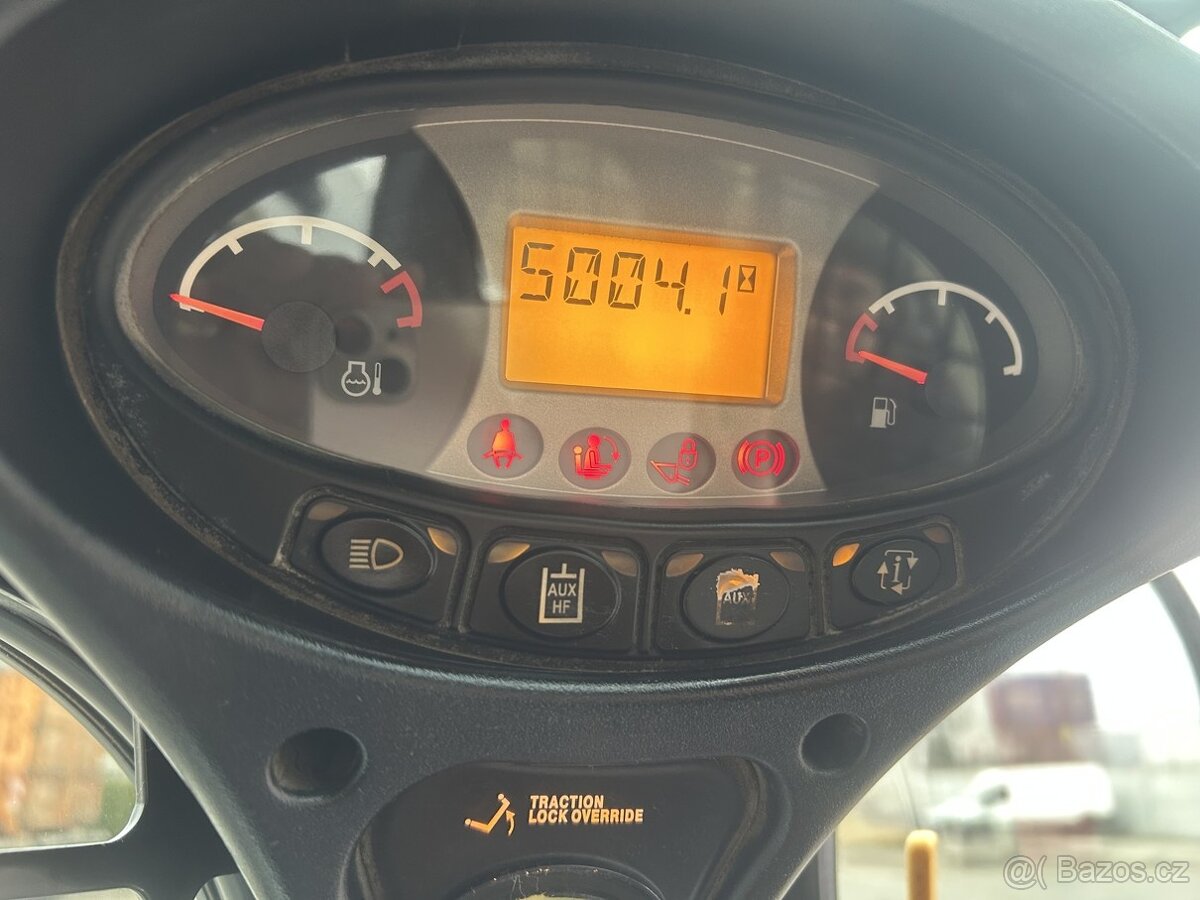 Bobcat S 650 nakladač - 9