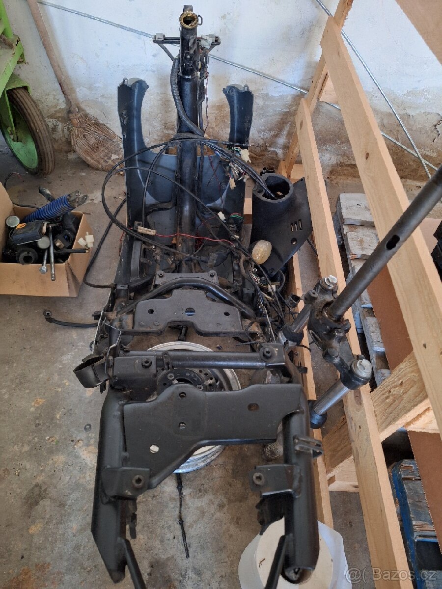 Keeway Hurricane - 9