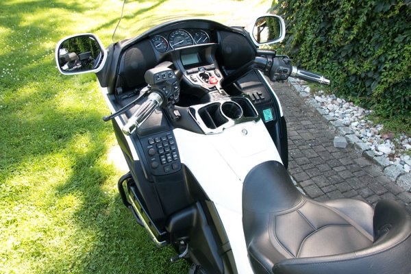 Na Dovoz Honda GL 1800 - 9