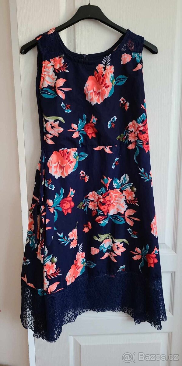 Dámské oblečení kus 50KČ - 9