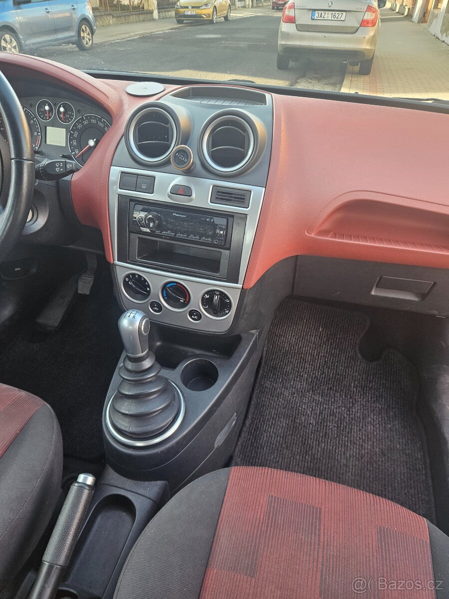 Ford Fiesta 1.4 59kw r.v.2006 - 9