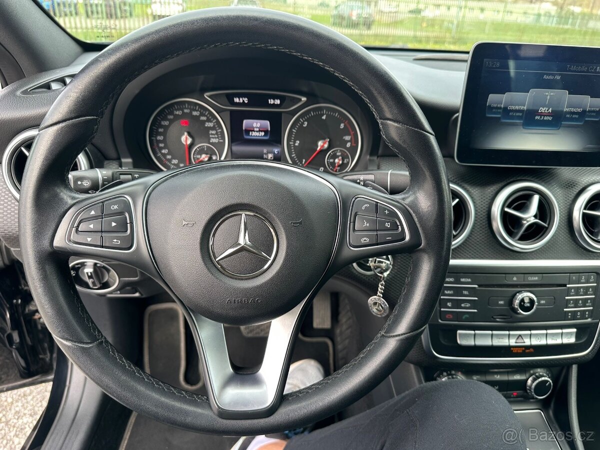 Mercedes-Benz A180d - 9