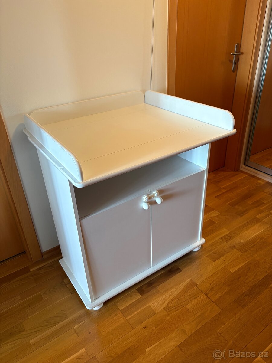 Dětský přebalovací pult - 9