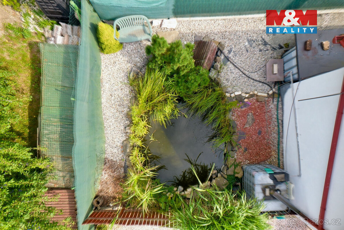 Prodej pozemku k bydlení, 1246 m², Ohrazenice, ul. Nádražní - 9