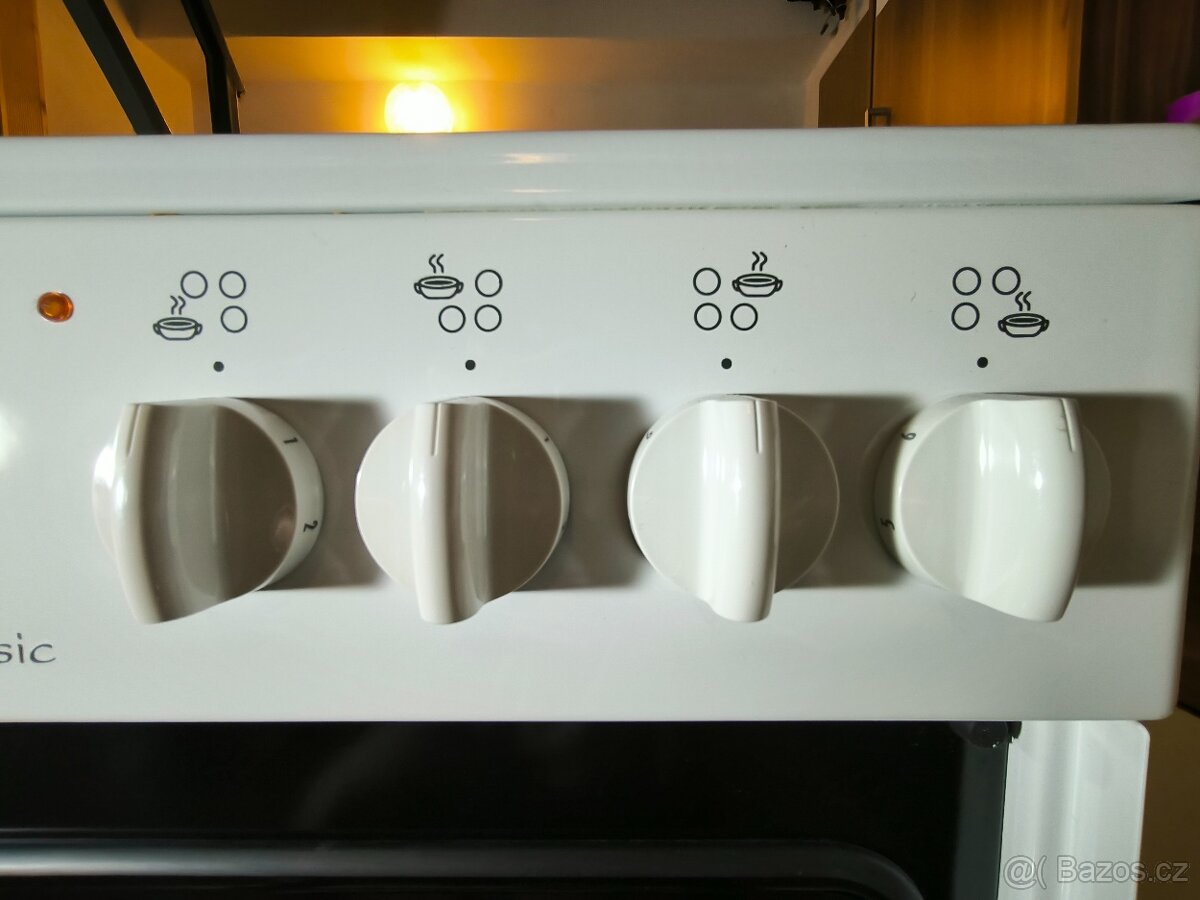 Elektrický sporák MORA - 9