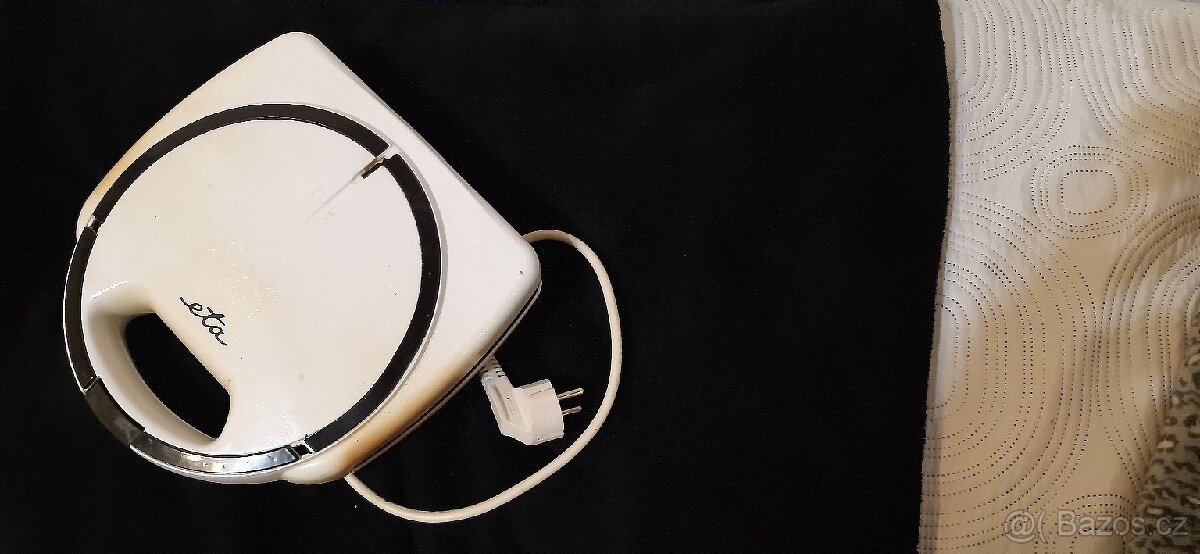 starožitné garniže, 2ks. zrcadla, 3ks. ledovače, toustovač - 9