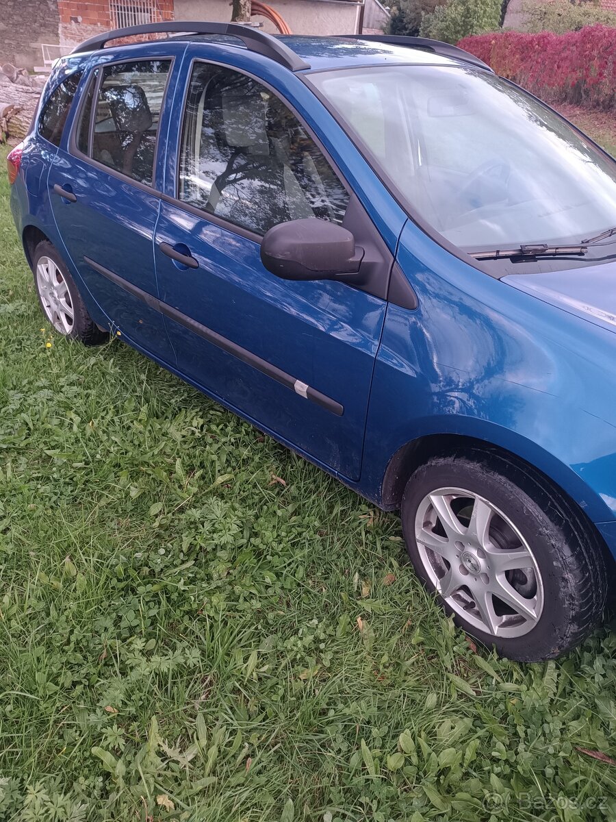 Renault clio - 9
