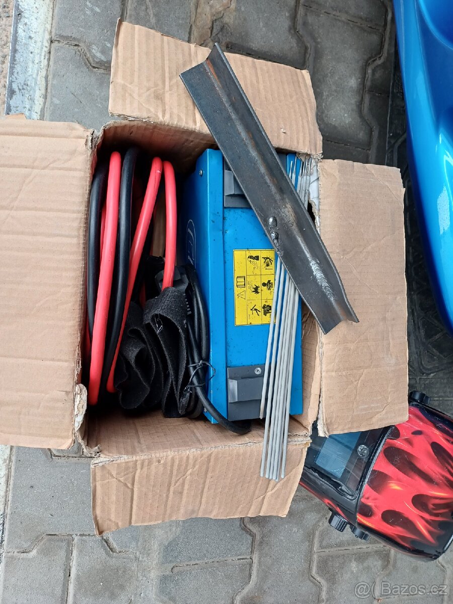 Inventorová svářečka Cemont Colt 1300 - 9