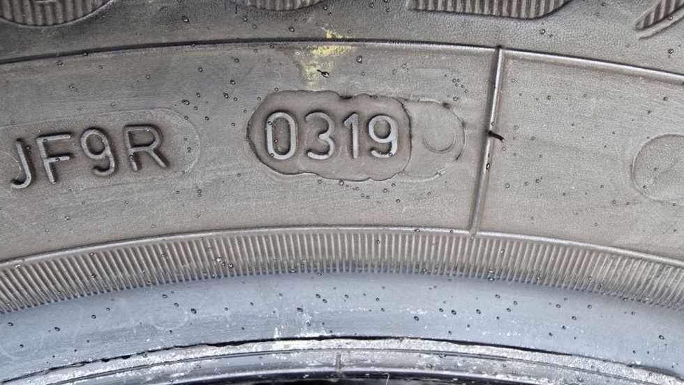 Letní pneu 205/55/16 Good Year - 9