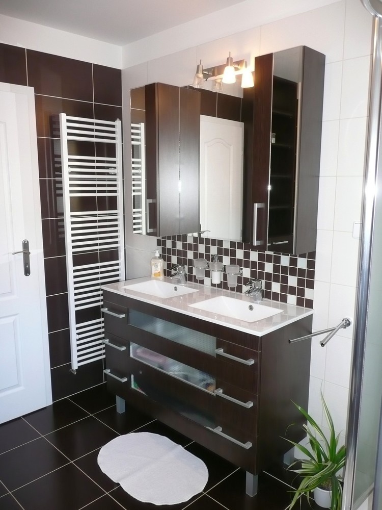 1.lůž. p. v dívčím 3+1,studentka/ml. prac, , pračka, sušička - 9