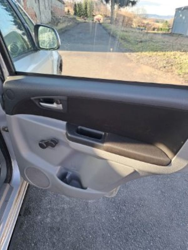 Suzuki SX4 1.6 4WD 88kW benzín 2014 - 9