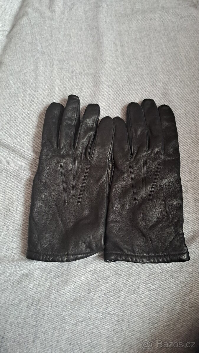 Vojenské oblečení a doplňky - 9