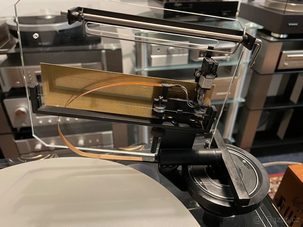 tangenciální gramofon AU/RA G7E - 9