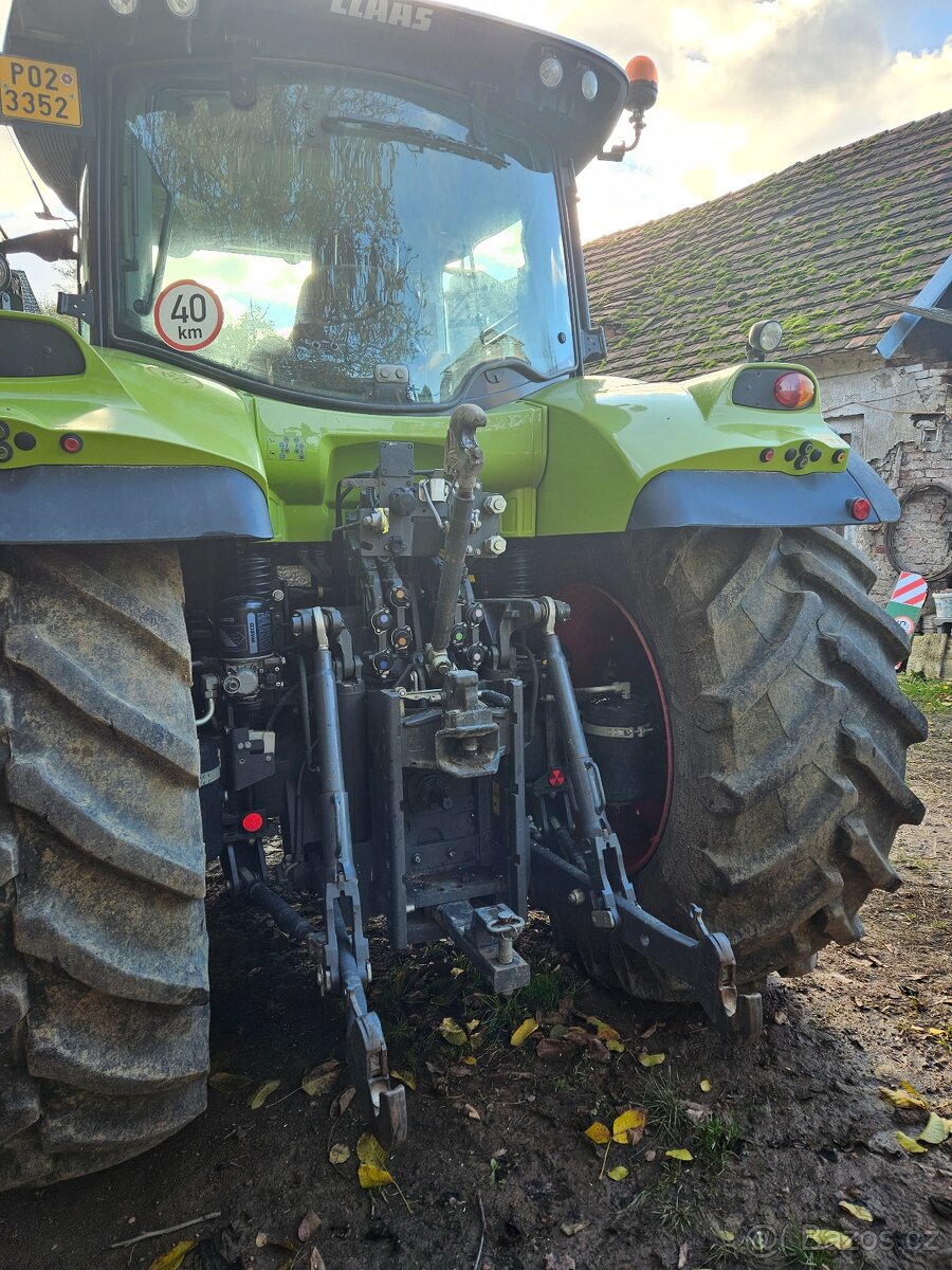 Traktor Claas Arion 650 - 9